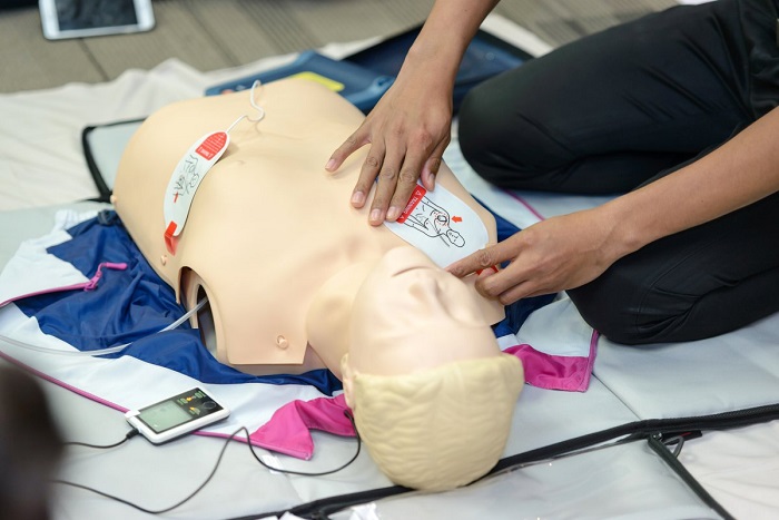 Heart Health: How to use an AED